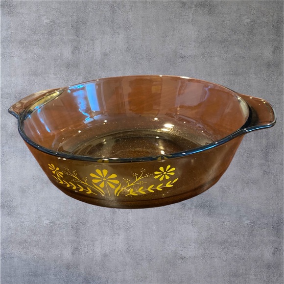 GLASBAKE 2.5 Qt. Casserole Dish with Lid - Picture 2 of 5